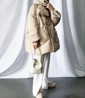 me+em select 머플러 포함 플러피 덕 다운 자켓