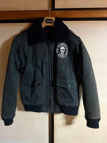 Cropped Heads 밀리터리 자켓 다크 그린