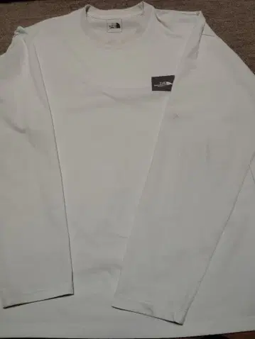 The North Face EDC 롱 슬리브 티셔츠 화이트
