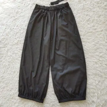 미사용 새상품 미즈이로 인드 와이드 이지 팬츠 그레이