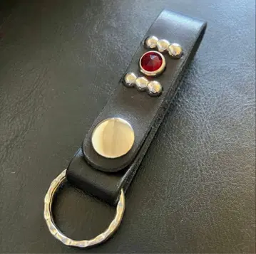 가죽 키링 폭 2cm 블랙 USA제 스터드 레드