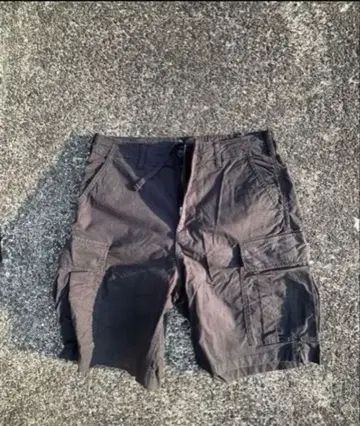 유니클로 하프 팬츠 M 사이즈 블랙