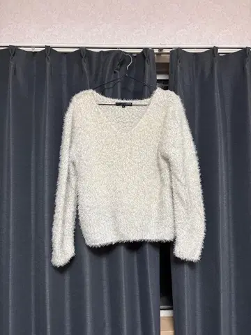 SUGAR SPOON 화이트 V넥 스웨터 긴팔