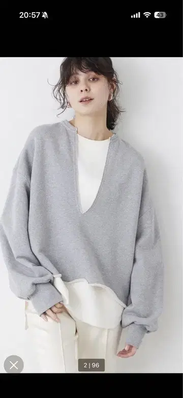 윔 가젯 맨투맨 V 넥 풀오버