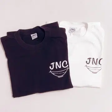 요니노 채널 굿즈 티셔츠 화이트 블랙