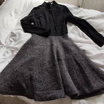 엠프리미어 블랙 그레이 긴팔 무릎 기장 원피스 36 S