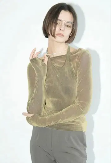 TULLE FLOCKY LAYERED TOPS 사이즈 1