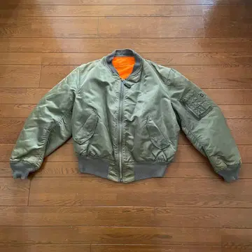 90s Alpha Industries MA-1 골든 사이즈 아메카지