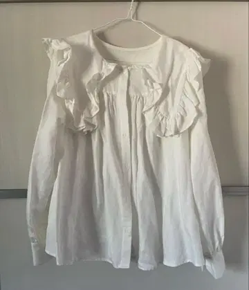 옷깃 프릴 블라우스