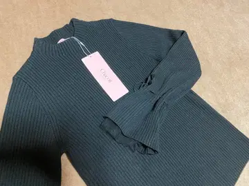 차코트 미사용 새상품 블랙 니트 플레어 소매