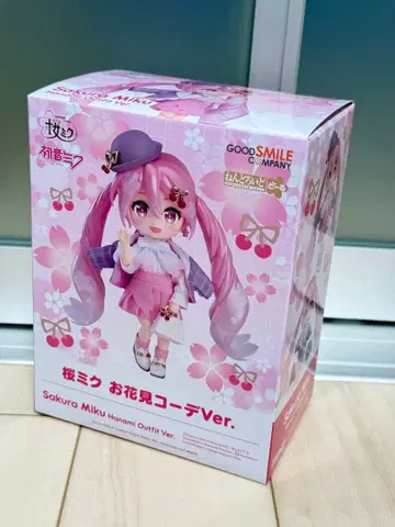 [ 미개봉 ] 넨도로이드돌 하츠네 미쿠 꽃놀이 코디 Ver
