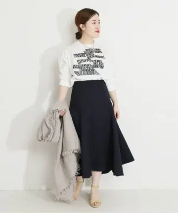 시착만 한 상품 르메이유  이에나 트리플 크로스 서큘러 스커트