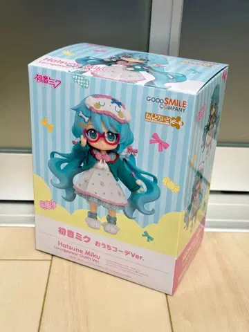 [ 미개봉 ] 넨도로이드돌 하츠네 미쿠 집콕 코디Ver