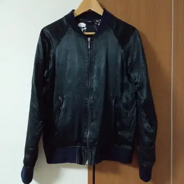 Pledge 자수 나일론 자켓