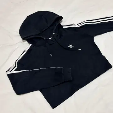 [ adidas originals ] 후드티 블랙 숏 기장