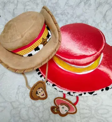 우디와 제시 캐릭터 모자