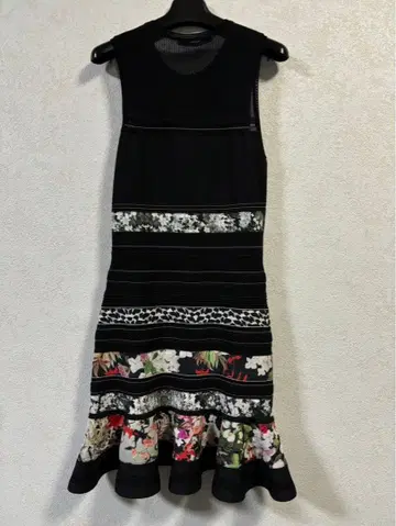 로베르토 카발리: 와인 피스 사이즈 S