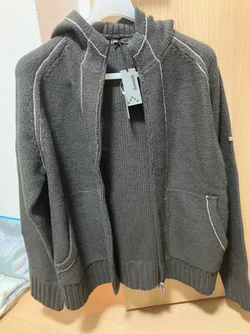 [ 미사용 ] sonneti 후드 부착 니트 스웨터 M