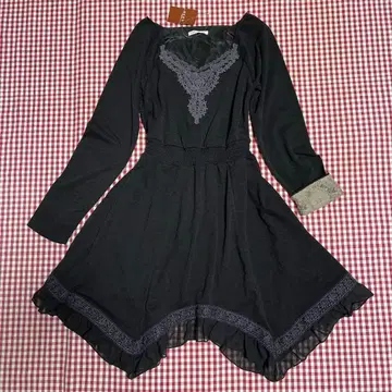 택 포함 새상품 axesfemm 액시즈 레이스 장식 블랙 A라인 원피스