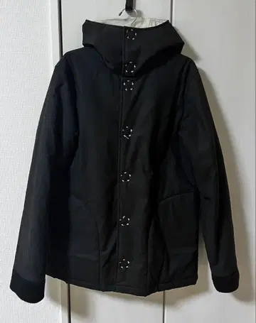 뷰티 비스트 beauty:beast 후드 부착 블랙 블루종