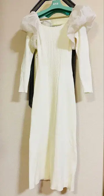 SNIDEL 화이트 프릴 롱 원피스