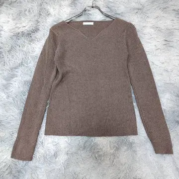 [ 새상품급 ] 인기 BEAUTY&YOUTH 리브 키넥 니트 브라운 슬림