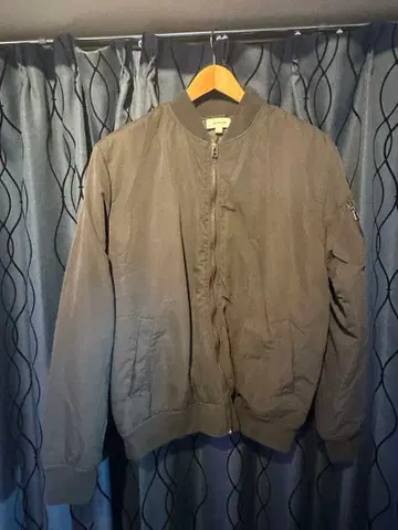 다크 그린 MA-1 플라이트 자켓