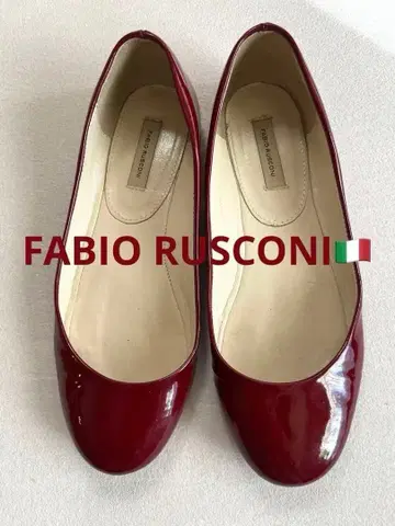 와인 레드 에나멜 발레 슈즈