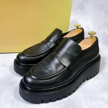 새상품급 [ 코르소 로마 9 ] 통굽 코인 로퍼 (38) 천연 가죽 블랙