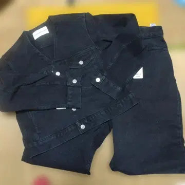 GU 지유 뷰티풀피플 데님 셋업 택 포함 새상품