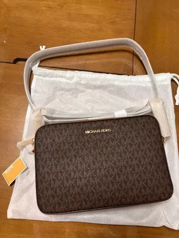 MICHAEL KORS 브라운 숄더백