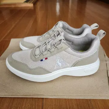 르꼬끄 스포르티브 여성용 스니커즈 22.5cm