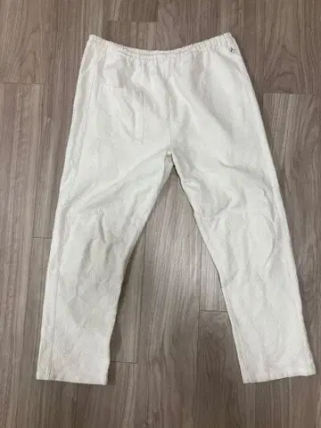 장어의 잠자리 몸빼 자수 꽃 무늬 화이트