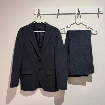 LES MUES 다크 그레이 체크 무늬 수트