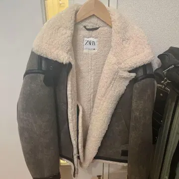 ZARA 그레이 아우터 가격 인하 협상 OK