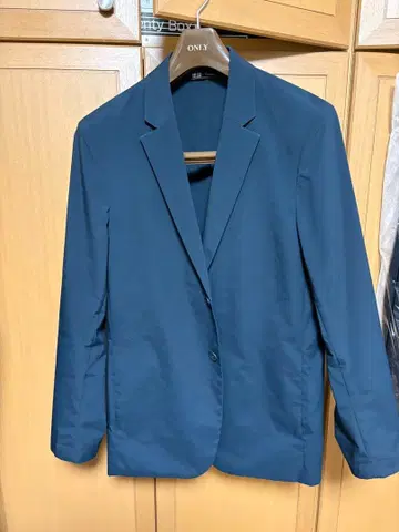 UNIQLO x Theory 네이비 테일러드 자켓 팬츠