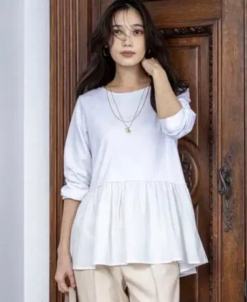 애니시스 스무스 콤비 페플럼 티셔츠