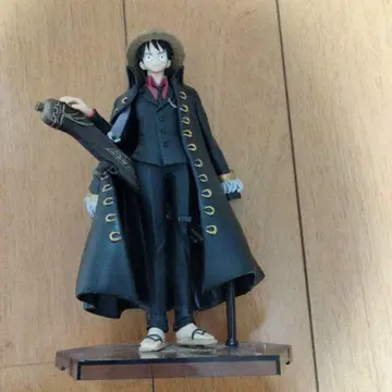 원피스 루피 피규어