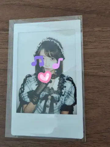 CUTIE STREET 이타쿠라 카나 폴라로이드