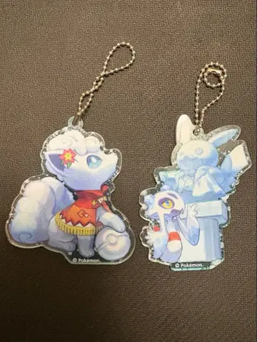 포켓몬 센터 삿포로 아크릴 키링 식스테일 눈여아