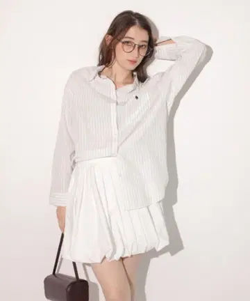 Rirandture 리랜드트루 벌룬 미니 스커트 WHITE 화이트