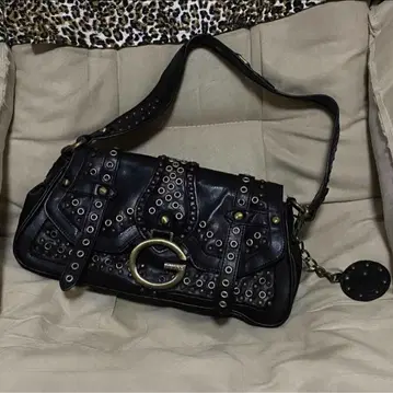 guess rare Grogo studded vtg y2k bag 갸루