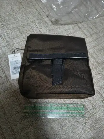 TAKEO KIKUCHI 브라운 백