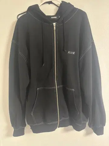 XLARGE 큐빅 로고 지퍼 후드티 블랙