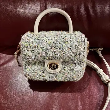 다이애나 미니 숄더백 거의 미사용