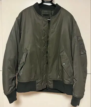 유니클로 MA-1 카키 사이즈 L