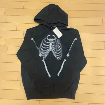 [ 미사용 새상품 ] 완판템 NOREMID 노리미드본 후드티 블랙 M