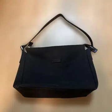 agnes b. 블랙 핸드백