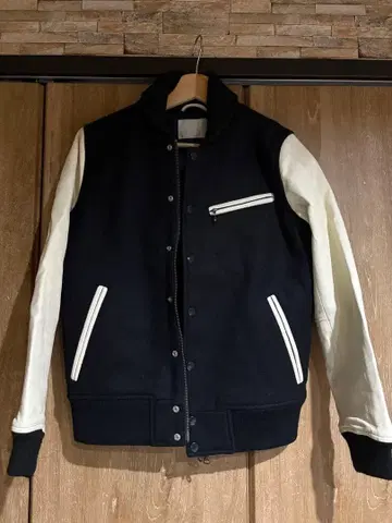 어반 리서치 바시티 자켓