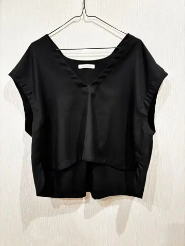 [ 새상품급 ] ESTROISLOSE 에스트로 루즈 울 혼방 베스트